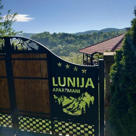 Apartmani Lunija Горни Милановац Екстериор снимка