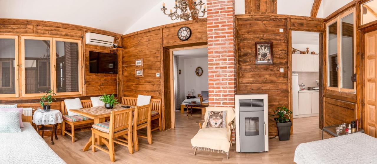 Apartmani Lunija Горни Милановац Екстериор снимка
