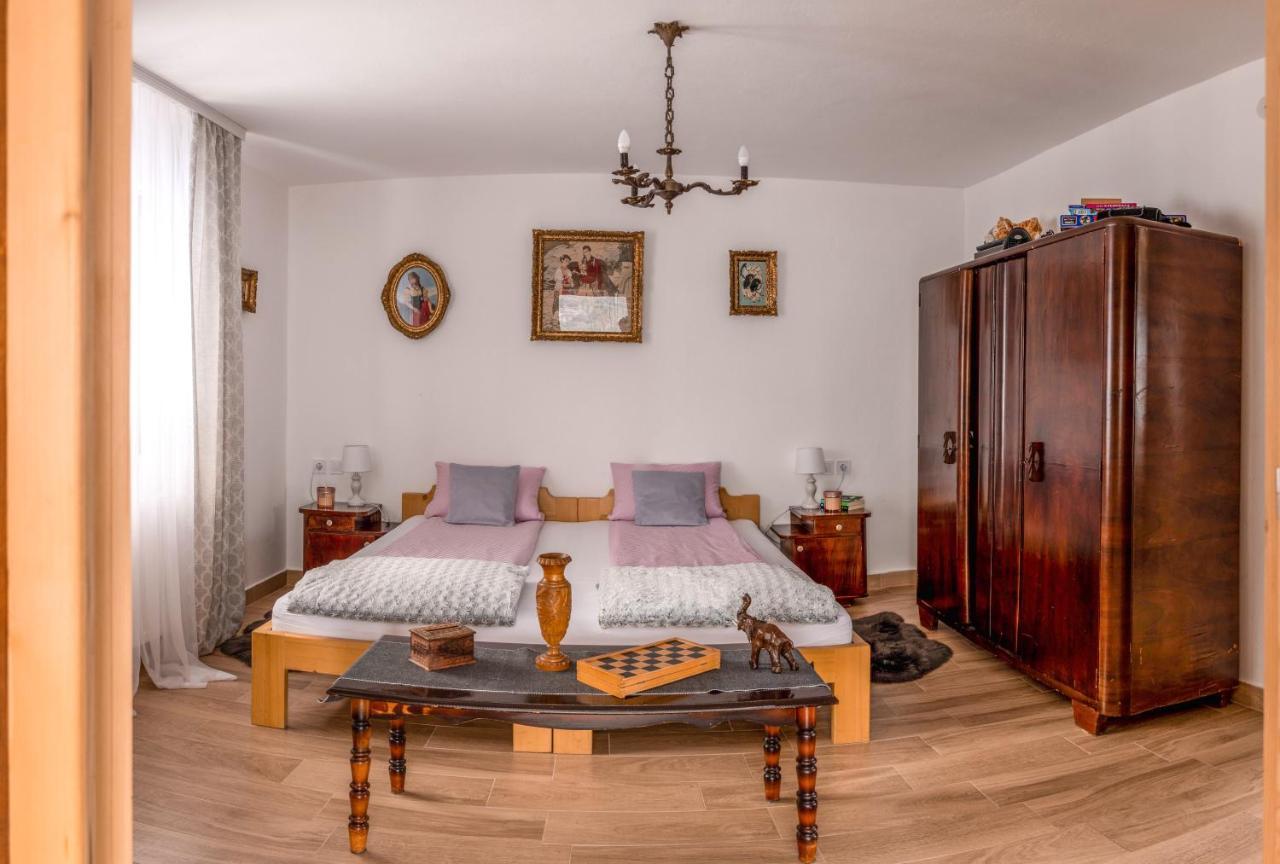 Apartmani Lunija Горни Милановац Екстериор снимка
